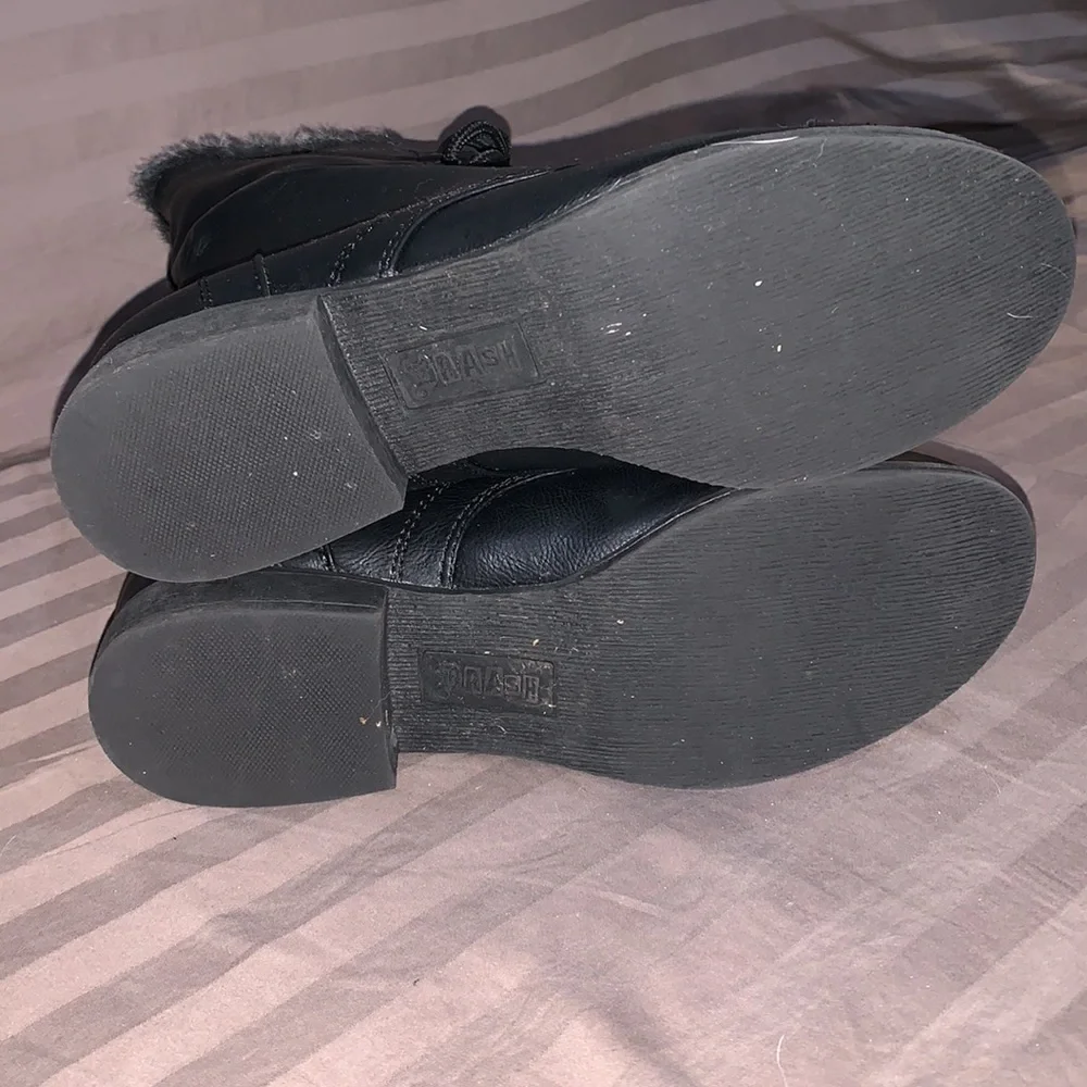 Boots - Picture 5 of 10